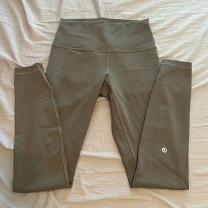 Lululemon wonder train leggings